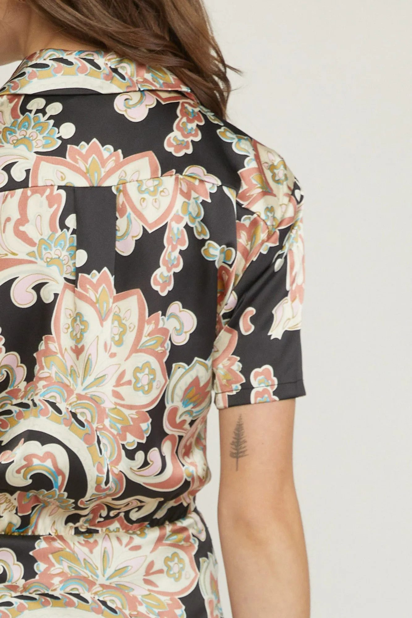 Entro Satin Paisley Short Faux Wrap Dress In Black