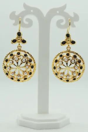 Vanita Earrings In Black & Pearl